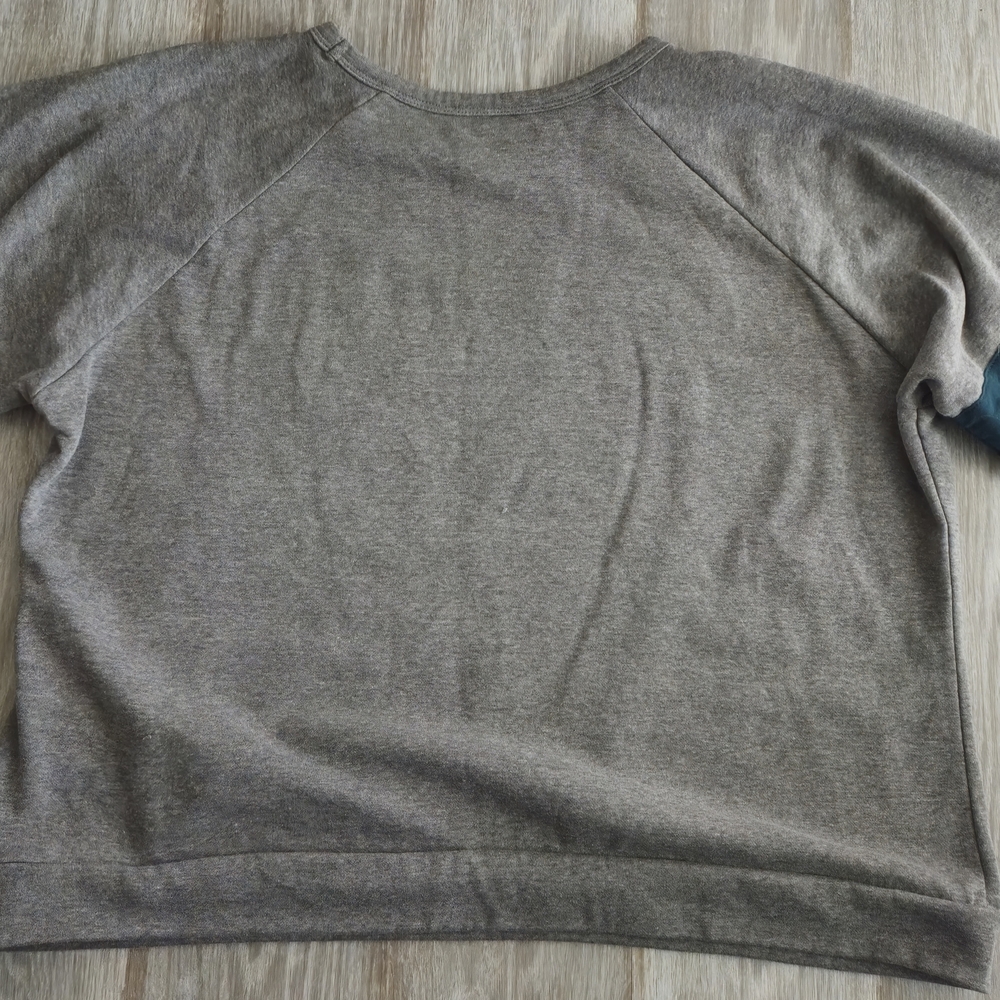 NFL Philadelphia Eagles Gray Sweatshirt - Picture 3 of 6